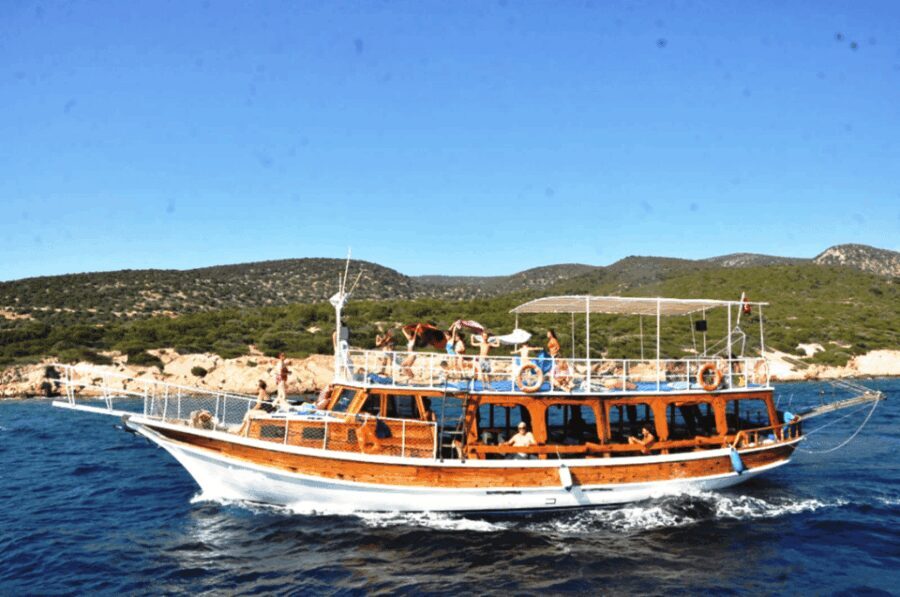 Bodrum Boat Tour with Lunch: Beaches and Islands - What Reviewers Say