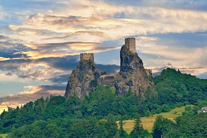 Bohemian Paradise and the Trosky castle tour - Climbing into History at Trosky Castle