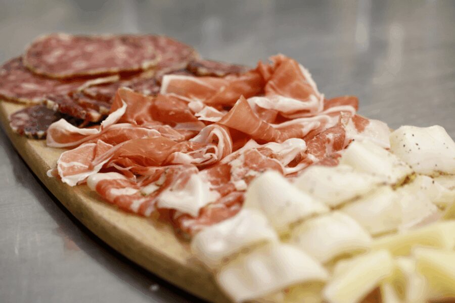 Bologna: Food and Wine Tasting with Interactive Game - Who Should Consider This Tour?
