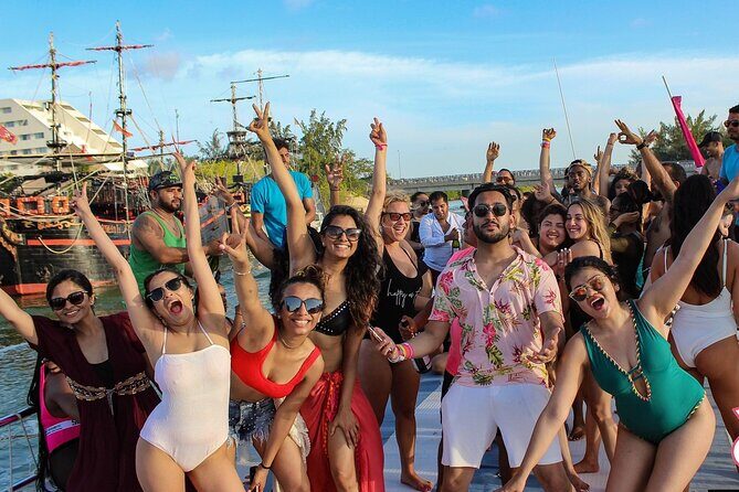 Bonbon Reggaeton Boat Party in Cancun - An In-Depth Look at the Bonbon Reggaeton Boat Party