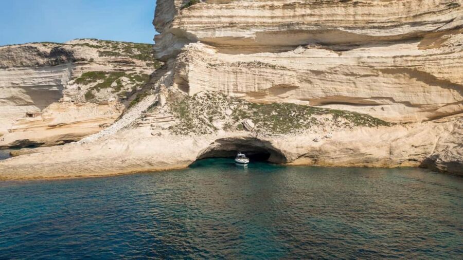 Bonifacio: Lavezzi Islands Full day Trip by Boat - A Closer Look at the Experience