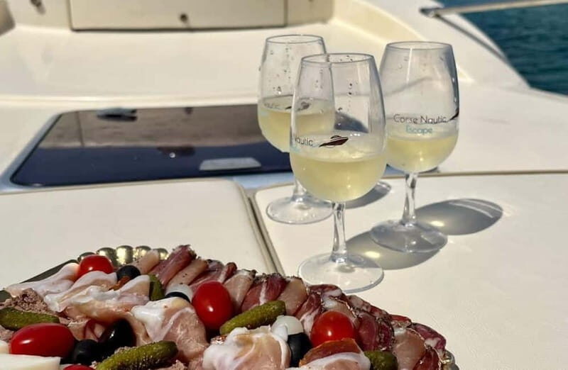 Bonifacio: Sunset Aperitif Dining Boat Tour - Why This Tour Works: Analyzing the Value