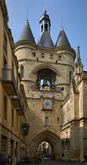 Bordeaux 1h30 City Walking Tour: Discover Historic Landmarks - Practical Details and How to Make the Most of Your Tour