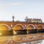 Bordeaux: 2-hour Best Intro Walking Tour with a Local - Exploring Bordeaux in 2 Hours: A Practical Overview