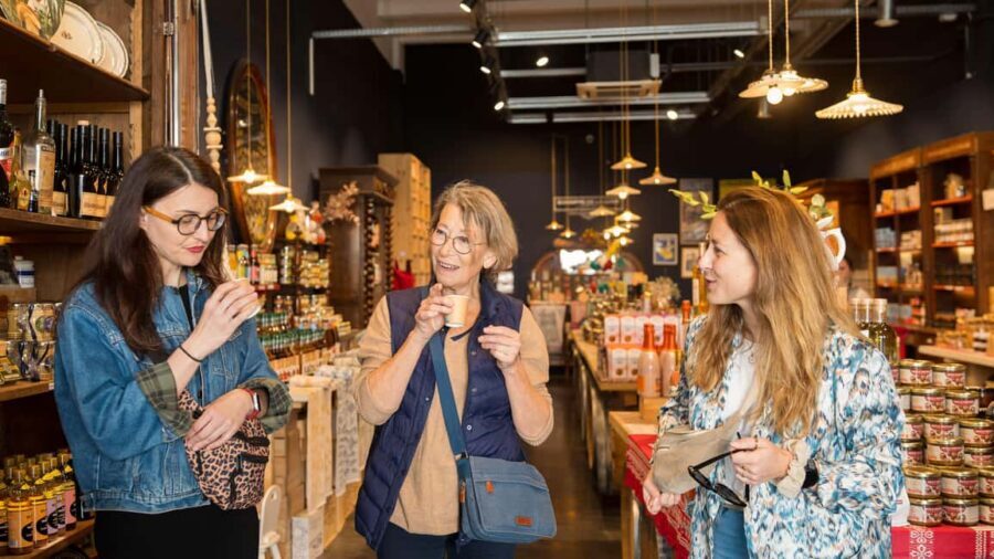 Bordeaux: Farmers Market Tour & Gourmet River Cruise - Who Will Love This Tour?