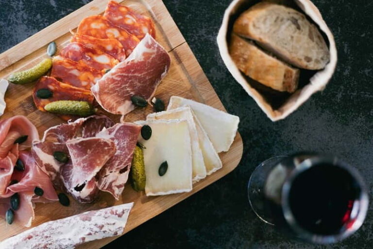 Bordeaux Night Walk ending with Wine and cheese Tasting - Key Landmarks and the Itinerary Breakdown