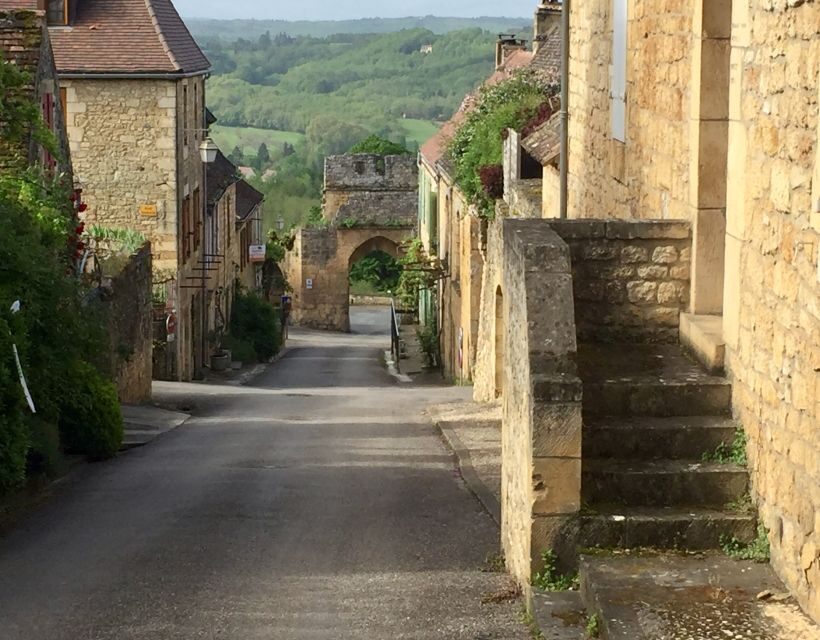 Bordeaux to Dordogne: Castles & Villages Private Tour - Frequently Asked Questions