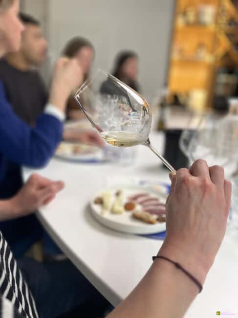 Bordeaux wine tasting workshop with food and wine pairings - Discovering Bordeaux in a Glass: A Deeper Dive