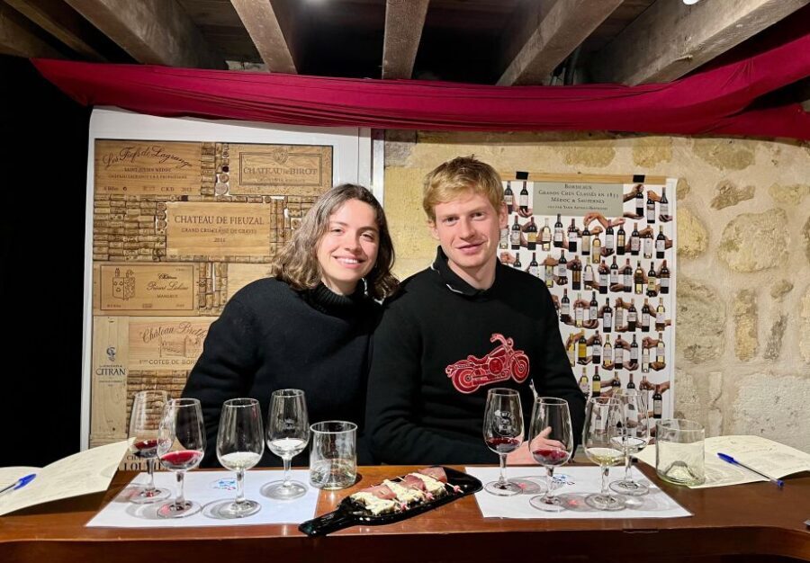 Bordeaux wines : tasting with 4 white wines and cheese - Who Will Love This Tour?
