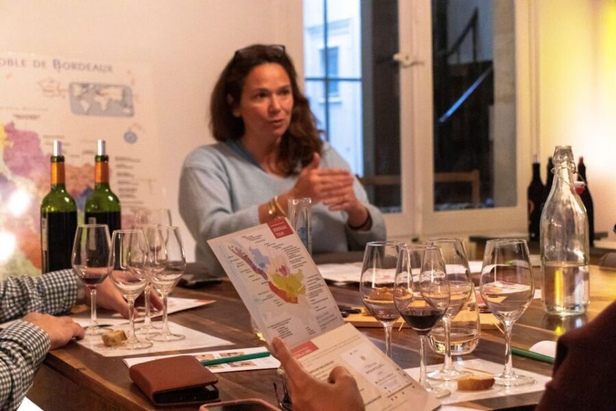 Bordeaux:Wine Masterclass & Blending workshop with appetizer - An In-Depth Look at the Bordeaux Wine Masterclass
