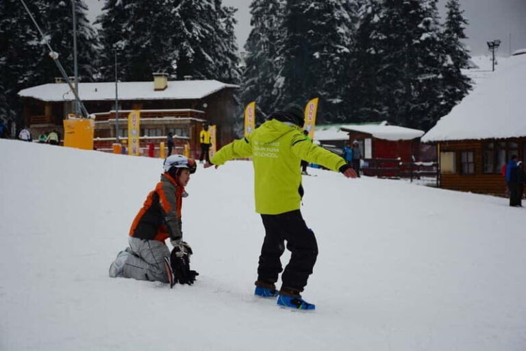 Borovets: 2-Hour Snowboard Taster Session with Instructor - The Sum Up