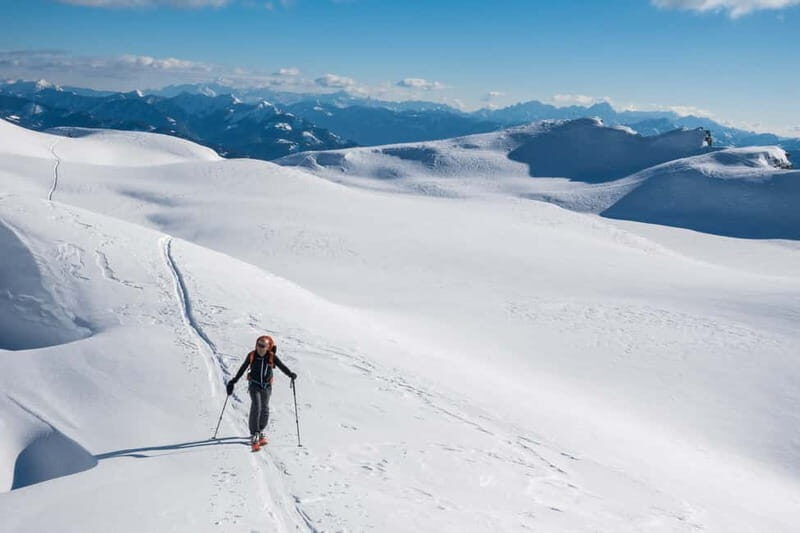 Borovets: Touring Ski Set Rental - The Practical Details