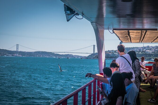 Bosphorus Cruise Boat Tour stanbul And Golden Horn With Guide - Authentic Perspectives from Travelers