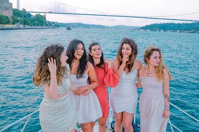Bosphorus Cruise with 14m Yacht for Private Groups - Who Should Consider This Tour?
