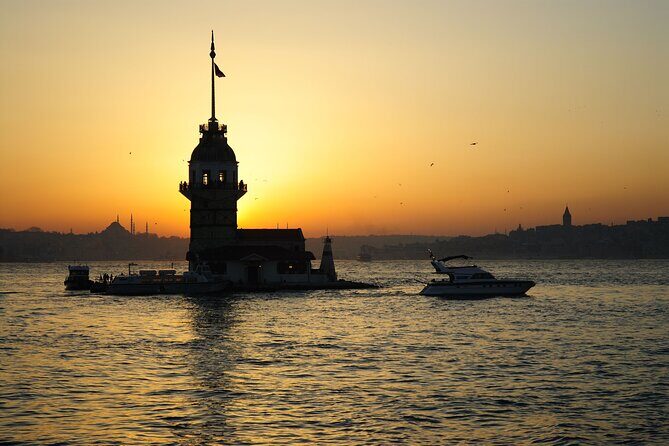 Bosphorus Private Sunset Cruise on a Yacht with Wine - Summary
