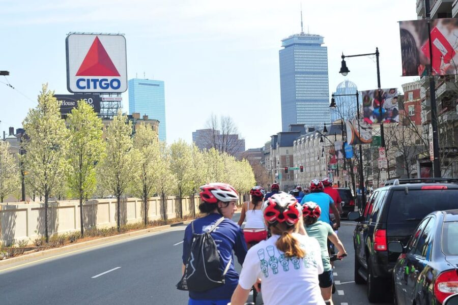 Boston: 2.5-Hour City View Bike Tour
