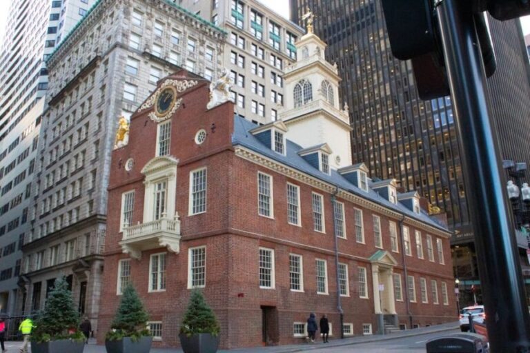 Boston: City History and Highlights Audio App Walking Tour - A Deep Dive into the Experience