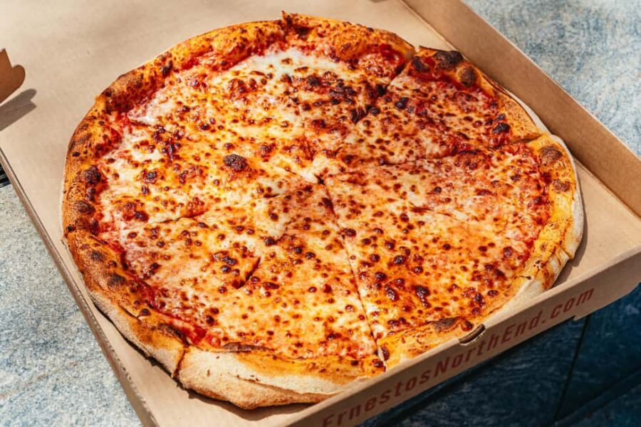 Boston: North End Pizza Walking Tour with 3 Slices & Cannoli