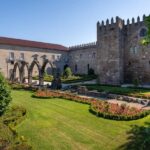 Braga: Private & Flexible Walking Tour in Historic Center - Discovering Braga with the Walkbox App