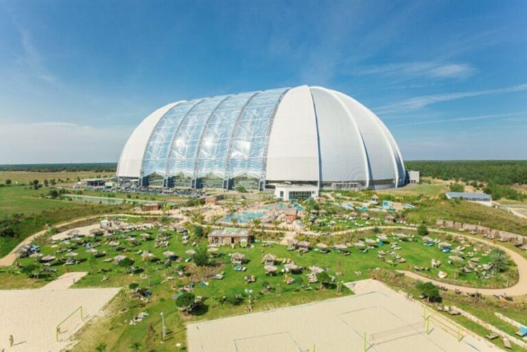 Brandenburg: Tropical Islands Resort Day Ticket - Family and Kid-Friendly Features