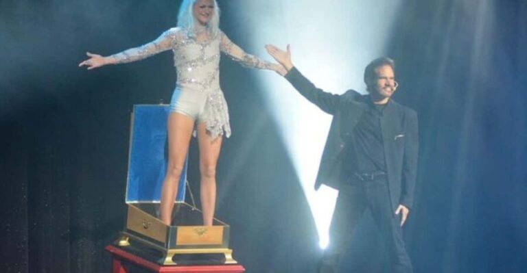 Branson: Cabaret Comedy Magic Dinner Show - The Dinner Experience: More Than Just a Meal