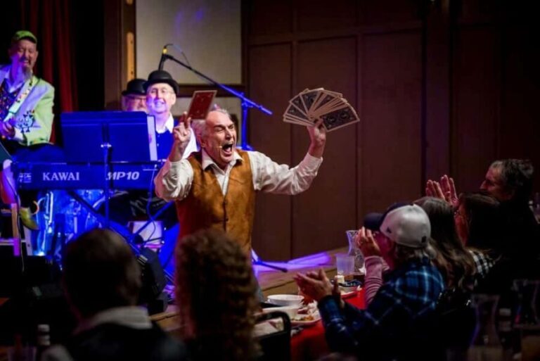 Branson: Comedy Bash Dinner Show - What to expect from the Comedy Bash Dinner Show