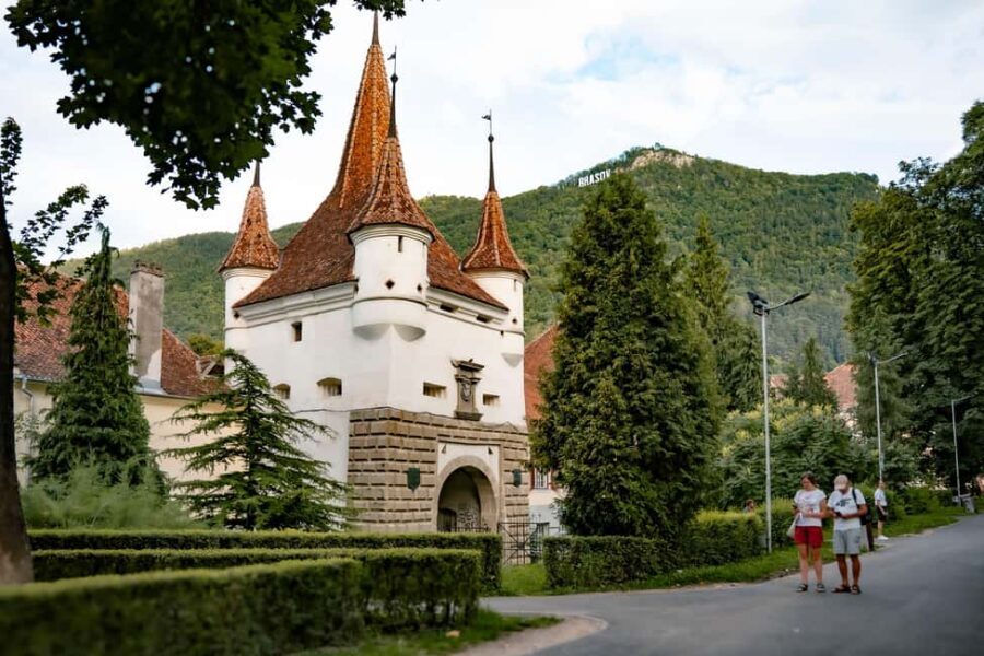Brasov: Guided Walking Tour with Professional Photos - The Sum Up: Who Should Book This Experience?