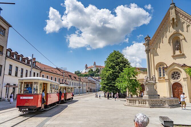 Bratislava City Walking Tour with Castle Ticket - Practical Tips and Considerations