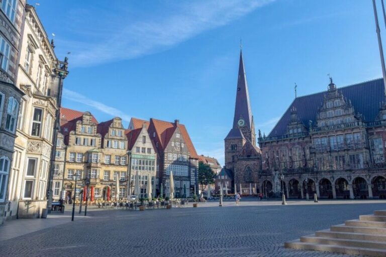 Bremen: Private Walking Tour with a Professional Guide - The Value of a Private Guided Tour in Bremen