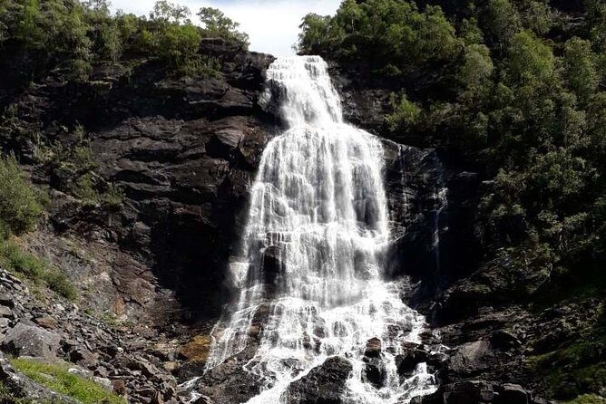 Bride's Veil and Steinsdalsfossen waterfalls with sceneries of Hardanger Fjord - What Makes This Tour Stand Out?