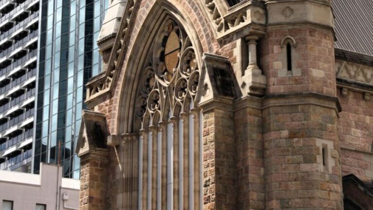 Brisbane: Donuts & Discovery Walking Tour - Street Art and Hidden Gems: The Creative Pulse of Brisbane