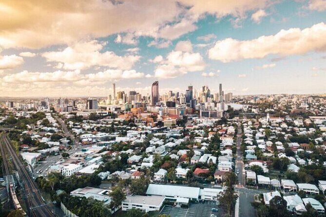 Brisbane Must-See Attractions Walking Tour with a guide - Practical Aspects and What Travelers Can Expect