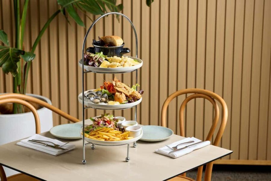Brisbane: Sirromet Seafood Feast with Premium Tasting - Key Points