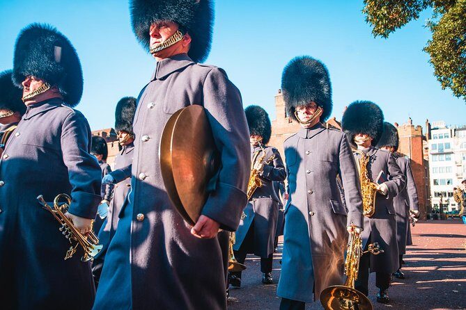 British Royalty walking tour including The Changing Of The Guard! - Authentic Insights from Reviews