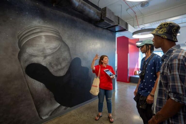 Broadway Backstage: From Times Square to Studio - Behind the Curtain: Inside a Rehearsal Studio