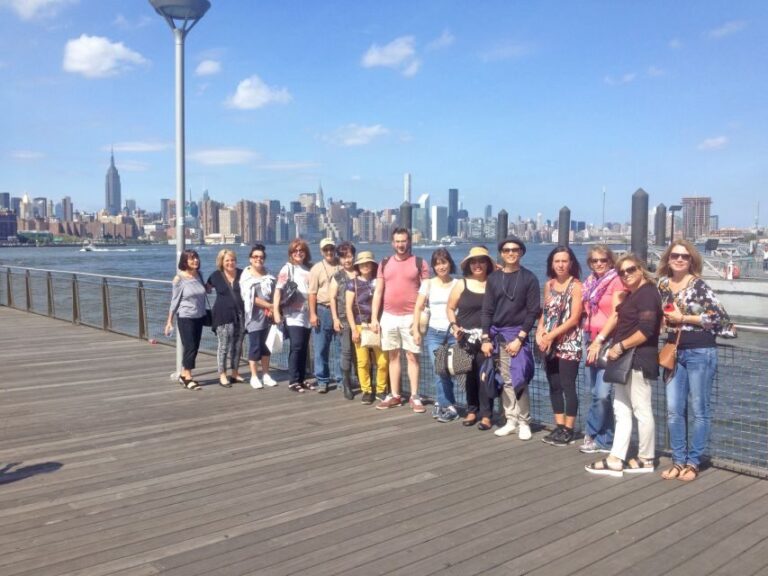 Brooklyn: 2-Hour Best of Brooklyn Walking Tour -Williamsburg - Practical Details and What to Expect