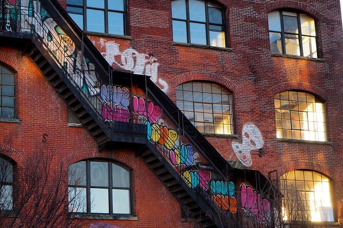 Brooklyn, NY: Echoes of the Painted Streets Exploration Game - A Closer Look at the Echoes of the Painted Streets Tour in Williamsburg