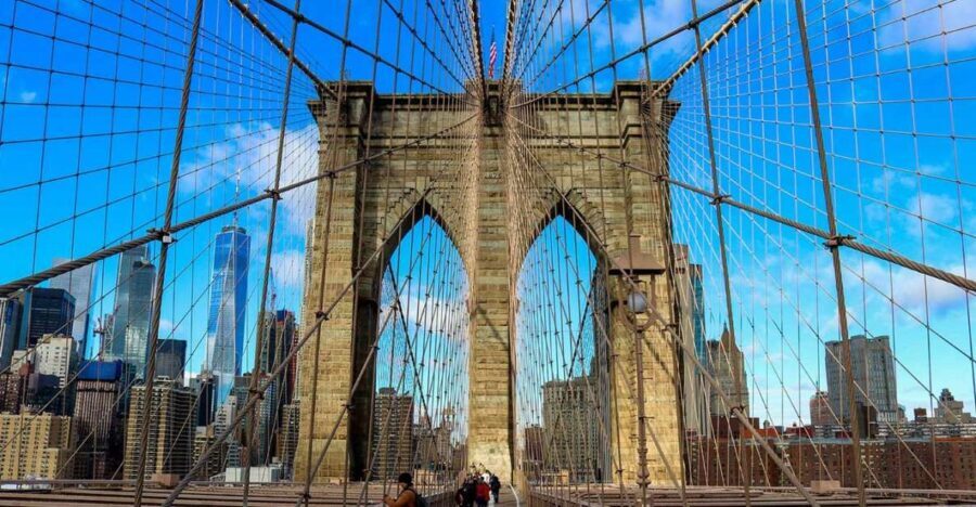 Brooklyn: The Bridge, DUMBO, & Brooklyn Heights Best of Tour - Who Would Enjoy This Tour?
