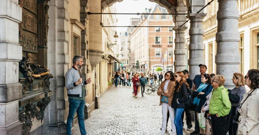 Brussels: City Highlights Walking and Tasting Tour - What to Expect from the Itinerary