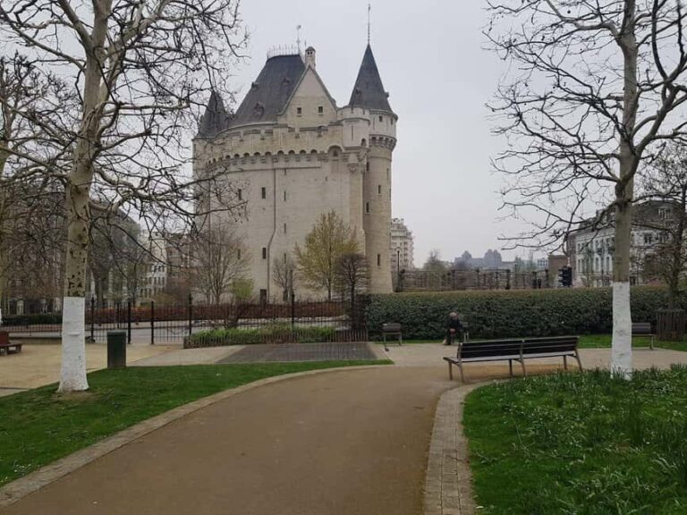 Brussels: Halle Gate Ticket & City Audio Tour - Who Will Love This Tour?