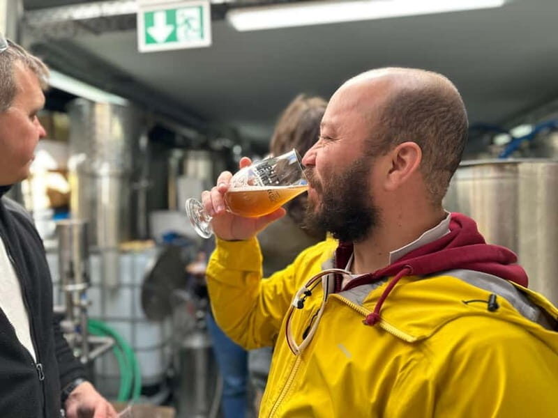 Brussels: micro brewery & distillery tour + beer tasting - The Itinerary in Detail