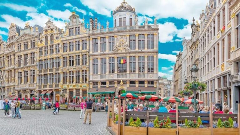 Brussels: Private 2-Hour Sightseeing Tour with Local Guide - A Closer Look at the Tour Experience