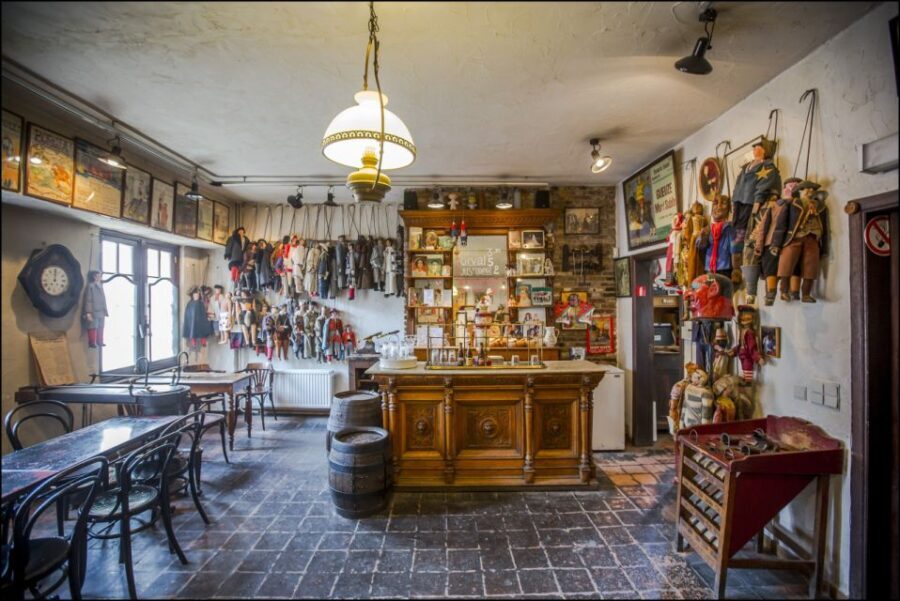 Brussels: Private Tour of Theatre Toone with Snacks and Beer - A Closer Look at the Brussels Puppet Theater Tour