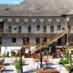 Bucharest: City Highlights Guided Walking Tour - Why Choose This Tour?