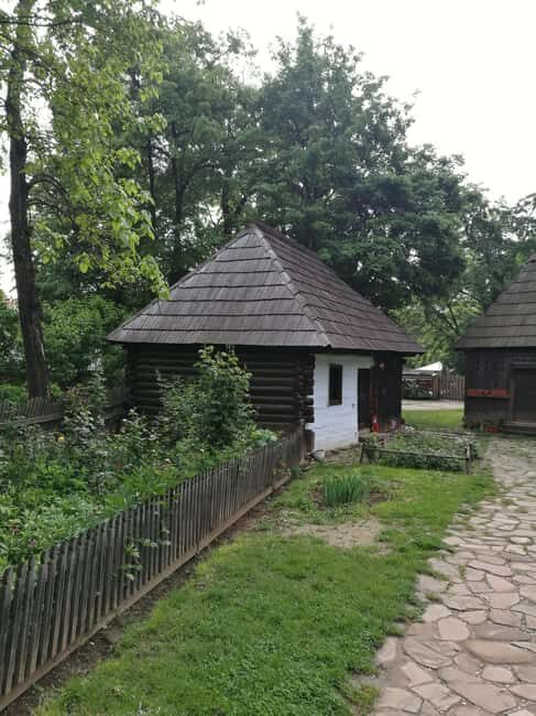 Bucharest city tour: Village Museum visit & Panormaic tour - The Value and Practical Aspects