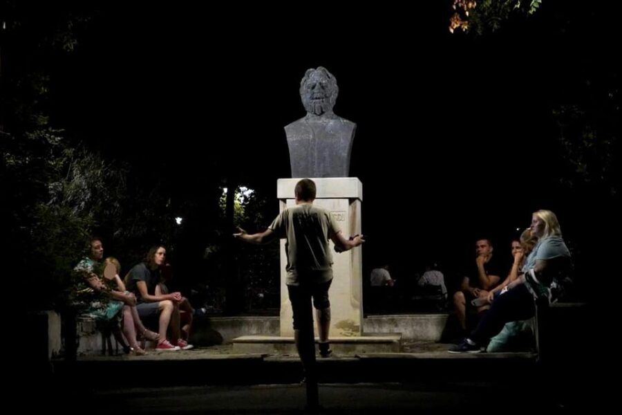 Bucharest: Ghost Stories & Romanian Mythology Walking Tour - Who Should Consider This Tour?