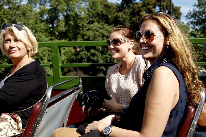 Buckingham Palace and Vintage Bus Tour of London - Who Will Love This Tour?