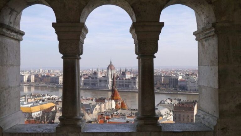 Buda Castle: Private Walking Tour - Who Should Consider This Tour?