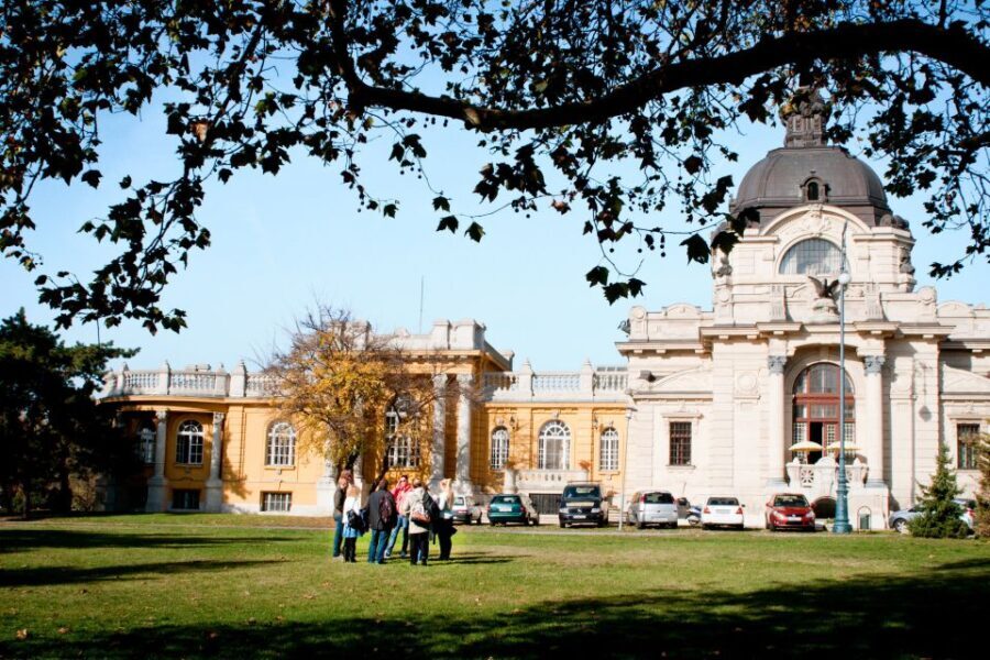 Budapest: All in One Walking Tour with Strudel House Stop - What’s Included and What to Keep in Mind