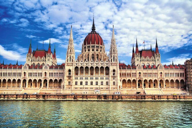 Budapest Arrival Private Transfers from Budapest Airport BUD to Budapest City - Detailed Review of the Budapest Airport Private Transfer
